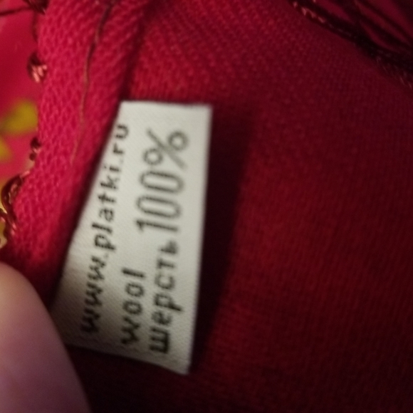 Gorgeous scarf/wrap - Picture 11 of 11